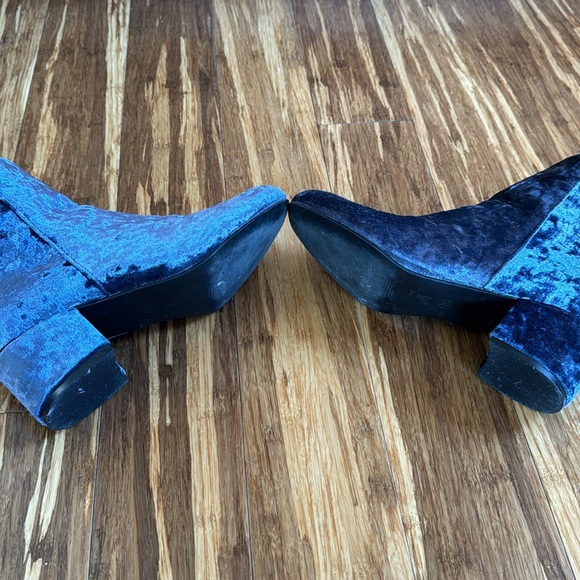 Blue Velour Booties - Picture 3 of 3